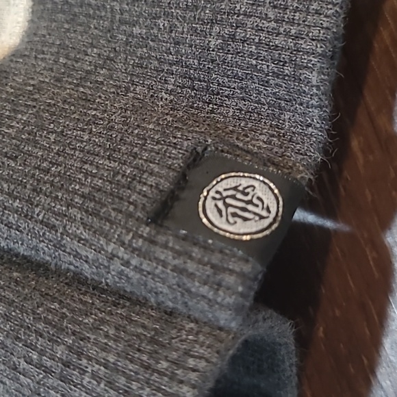 Under Two Flags Gray Pullover Hoodie Small - Picture 5 of 8